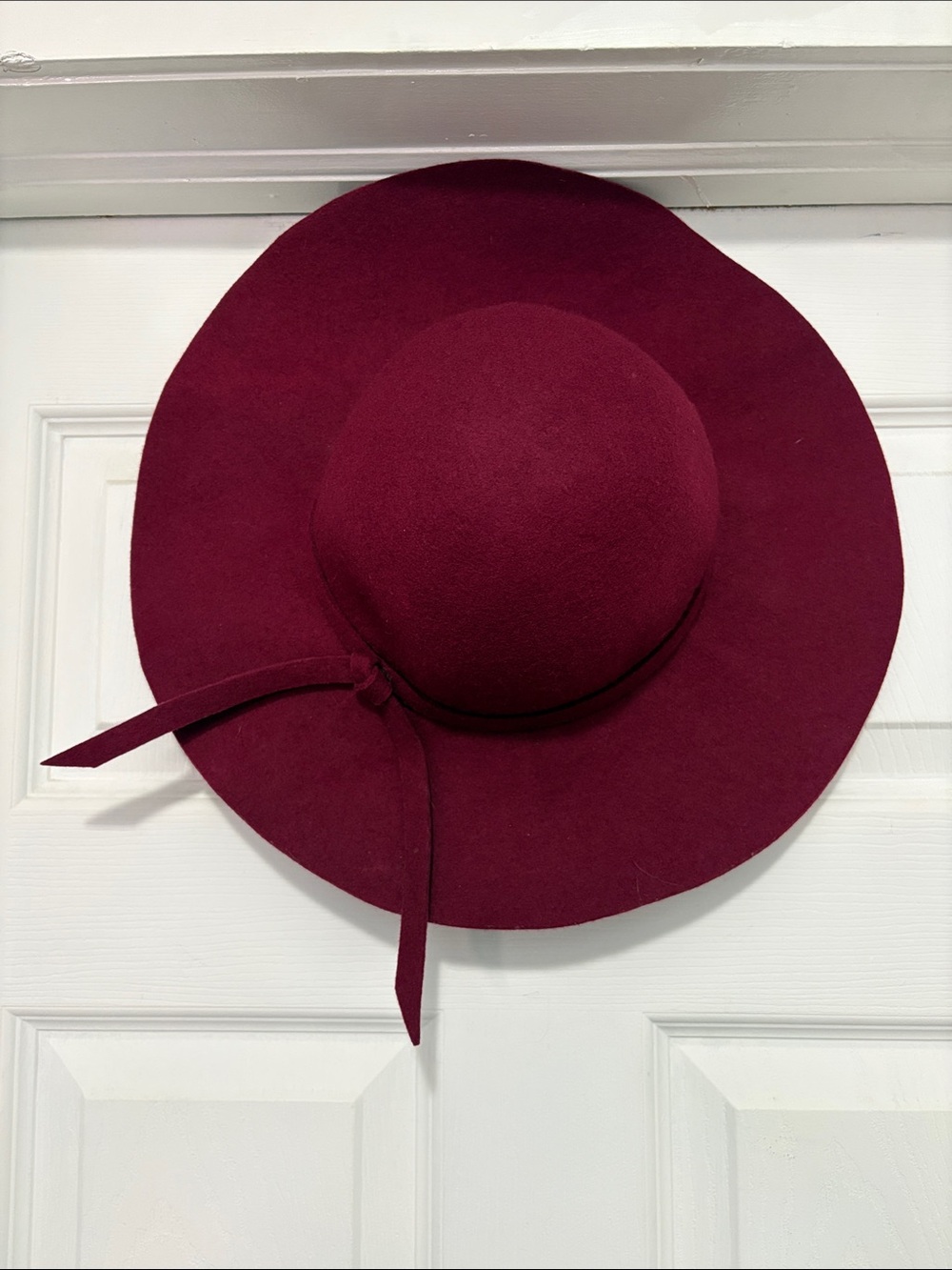 Vintage 90s Women's Wide Brim Burgundy Wool Floppy Hat